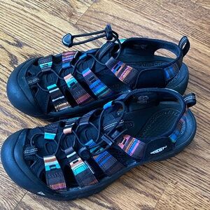 KEEN striped sandals